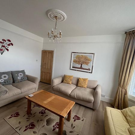 Spacious First Floor Family Flat, Sea View Torquay Exterior photo