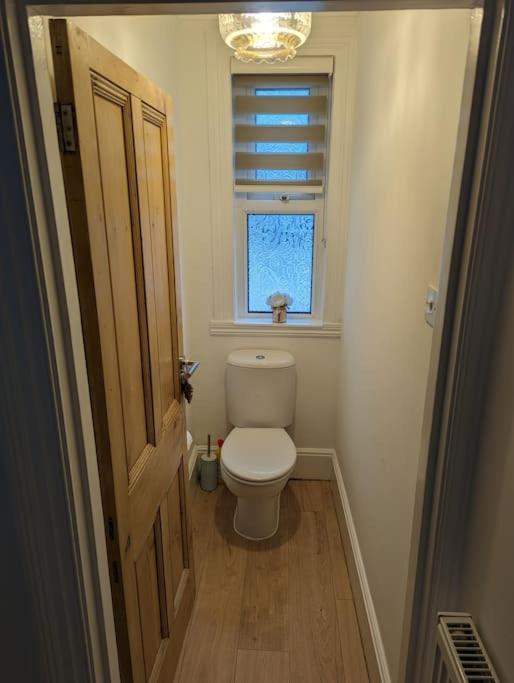 Spacious First Floor Family Flat, Sea View Torquay Exterior photo
